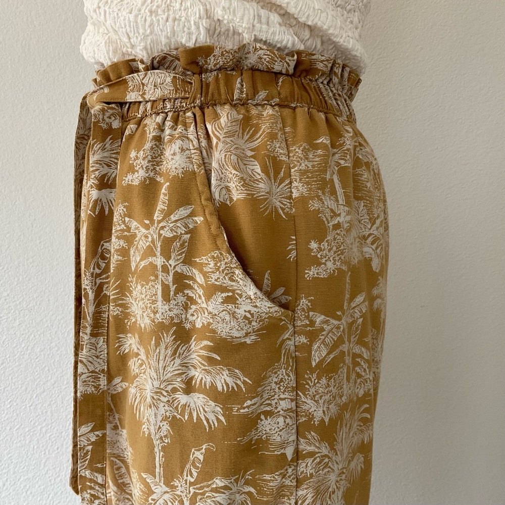 American Eagle Palm Tree High Waist Paperbag Pants M - Picture 4 of 13